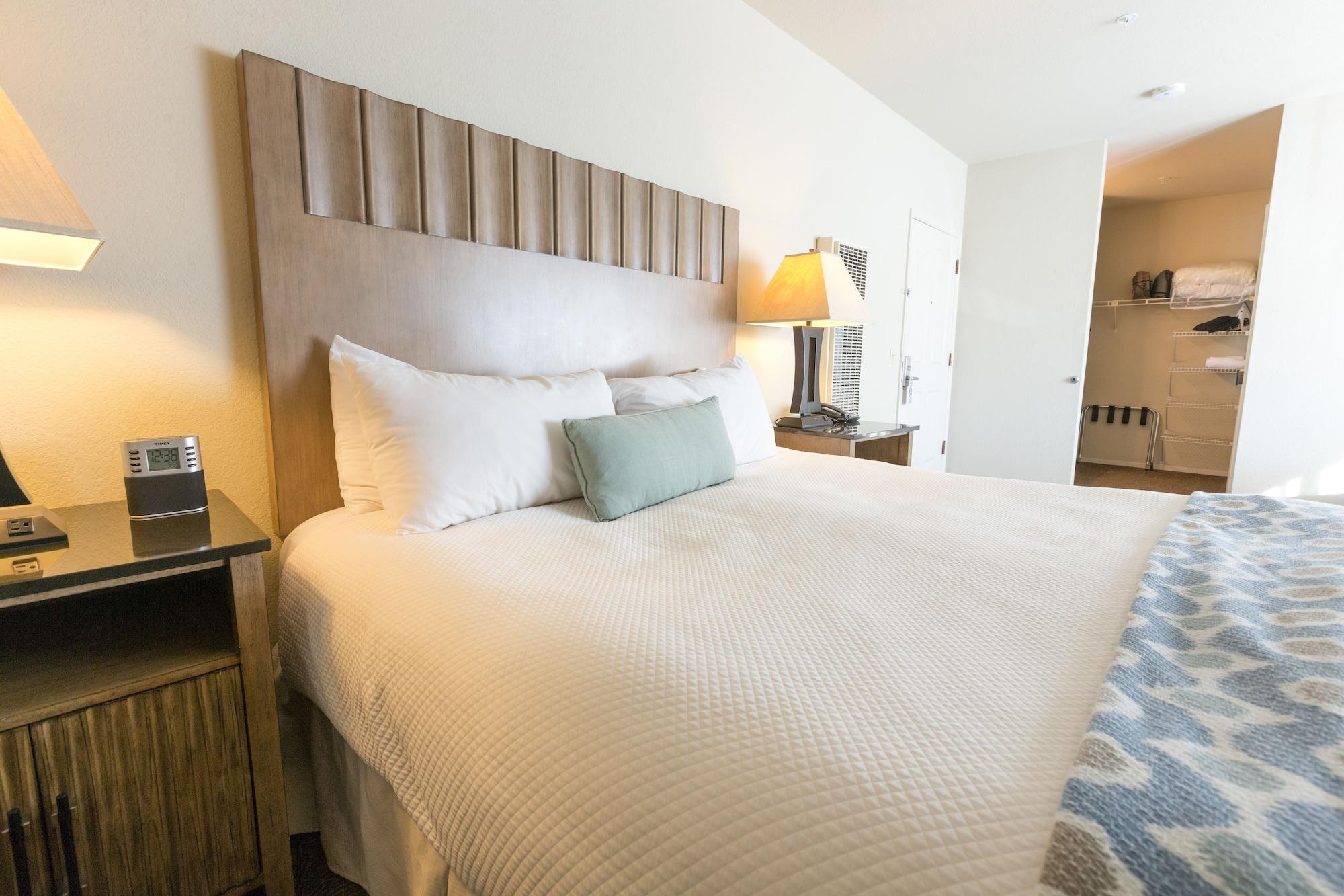Cambria Landing Inn And Suites المظهر الخارجي الصورة