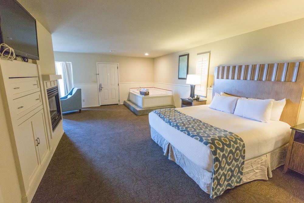 Cambria Landing Inn And Suites المظهر الخارجي الصورة